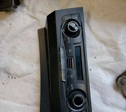 Audi A4 S4 B8 8K Climate control unit 8T2820043M A2C53284584