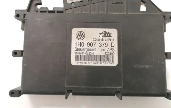 Volkswagen Golf III ABS control unit/module 1H0907379D