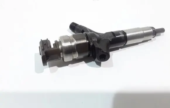 Subaru Legacy Fuel injector 16613AA020