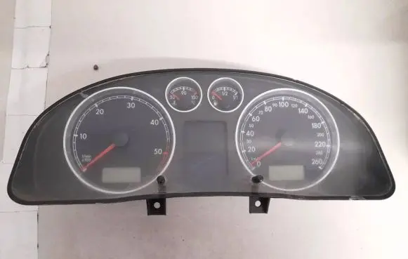 Volkswagen PASSAT B5.5 Speedometer (instrument cluster) 3b0920825 110080052002