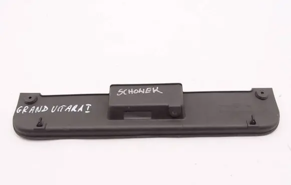 Suzuki Grand Vitara I Centre console side trim front 73813-65D00