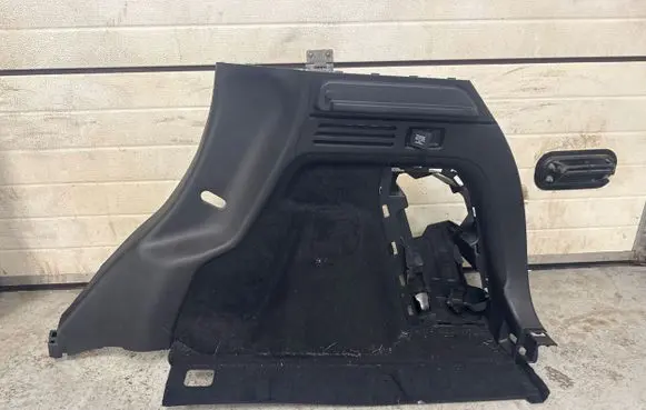 Honda HR-V Trunk/boot side trim panel 300407151