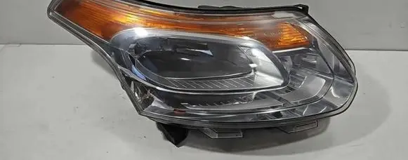 Citroen C3 Picasso Headlight/headlamp 16715000