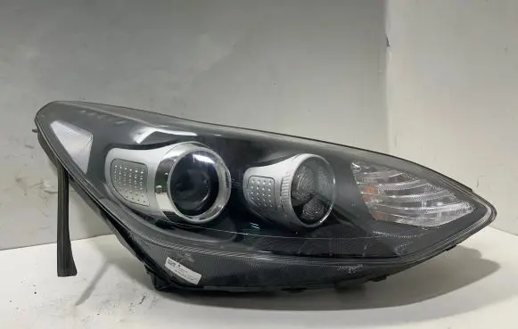 KIA Sportage Headlight/headlamp 92102F1040 05022018 R04R