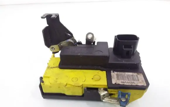 Volvo S60 Front door lock 8650545