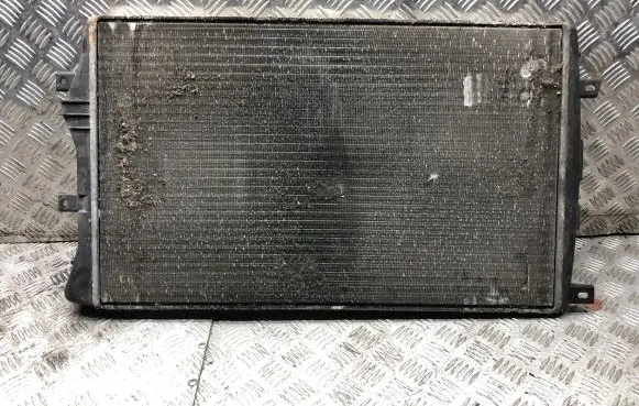 Volkswagen Golf V Coolant radiator 1K0121253AB