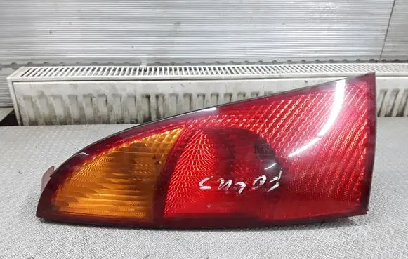 Ford Focus Rear/tail lights XS4113405A
