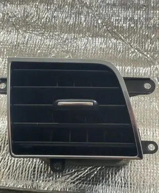 Audi A8 S8 D4 4H Dash center air vent grill 4H2820952