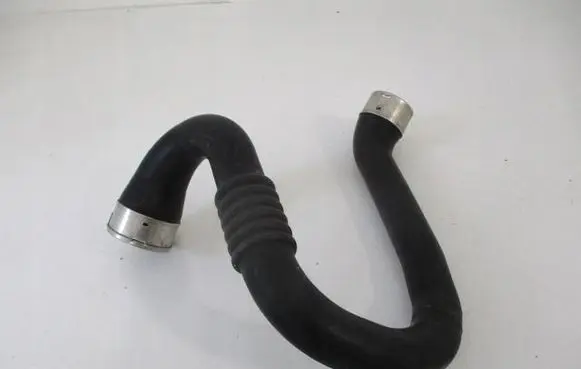 Air intake hose/pipe