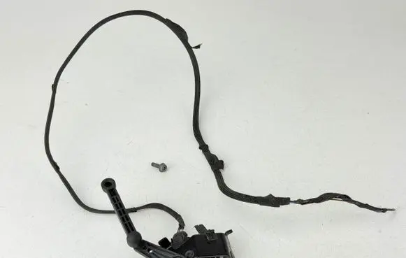 Audi A1 Rear air suspension level height sensor 4M0907503 H09304177 8K0973703