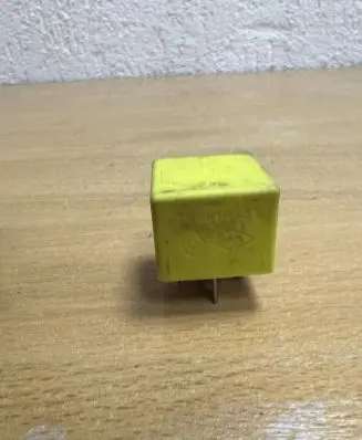 Opel Movano A Other relay 40A03532 D9992