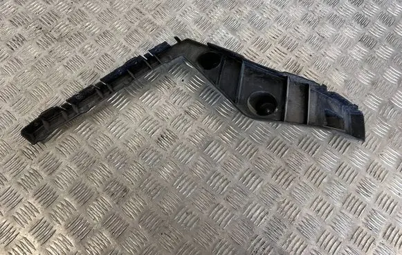 Maserati Levante Bumper support mounting bracket corner 670102578