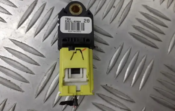 Toyota Auris 150 Airbag deployment crash/impact sensor 89831-82080