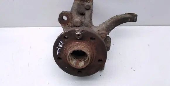 Volkswagen Transporter - Caravelle T4 Front wheel hub