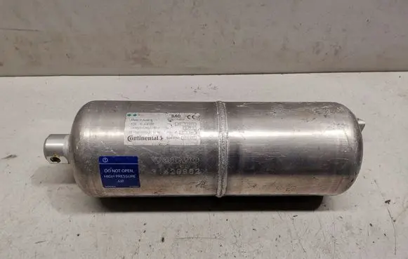Volvo XC60 Air suspension tank/reservoir 31429962