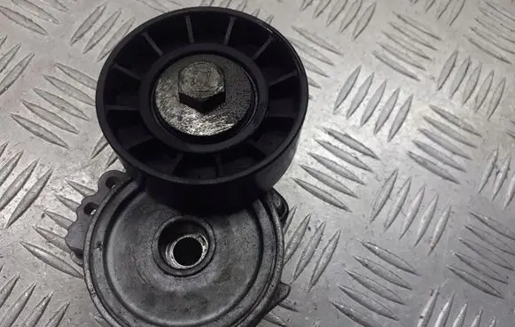 Volvo V50 Alternator belt tensioner pulley 