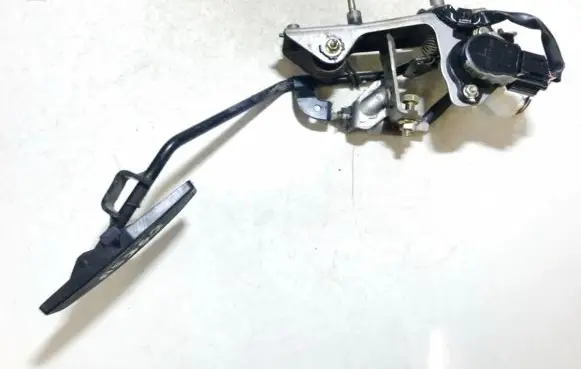 Mazda Premacy Accelerator throttle pedal cb0541ac0