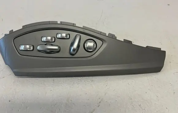 Porsche Cayenne (92A) Seat control switch 7PP959747Q SN12345132610065 7PP959747
