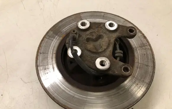 Peugeot 5008 Rear wheel hub