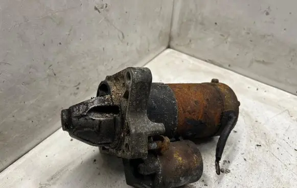 Renault Trafic II (X83) Starter motor 820056998552