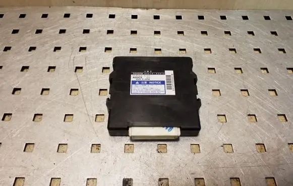 Toyota RAV 4 (XA30) Other control units/modules 8963042010 0795009191