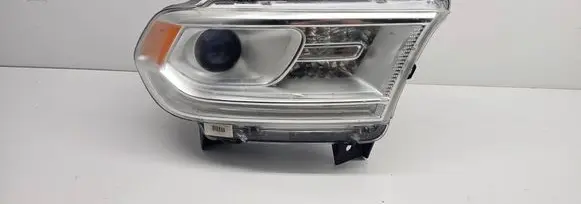 Dodge Durango Headlight/headlamp 68299136AD Y112218