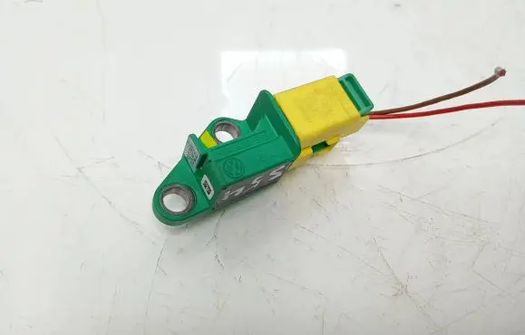 Skoda Octavia Mk2 (1Z) Airbag deployment crash/impact sensor 1K0909606D 5WK43273