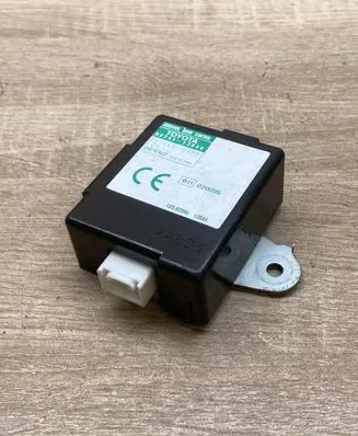 Toyota Corolla Verso E121 Door central lock control unit/module 8974113040 2513000100