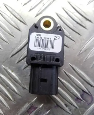 Toyota Auris 150 Airbag deployment crash/impact sensor 8983102060 1997911351