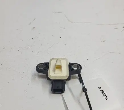 Nissan Leaf I (ZE0) Airbag deployment crash/impact sensor 988361MA0A
