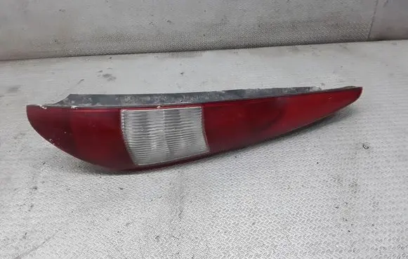 Ford Mondeo Mk III Rear/tail lights 1S7113303C