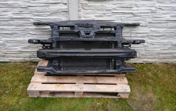 Volkswagen Touran I Radiator support slam panel 1T0805588