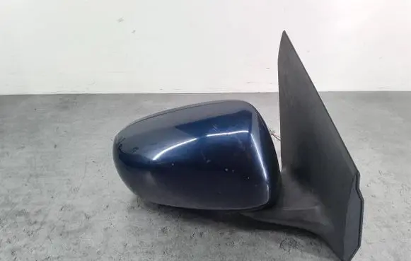 Nissan Almera Tino Front door electric wing mirror