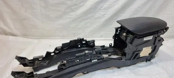Ford Mondeo MK V Center console 