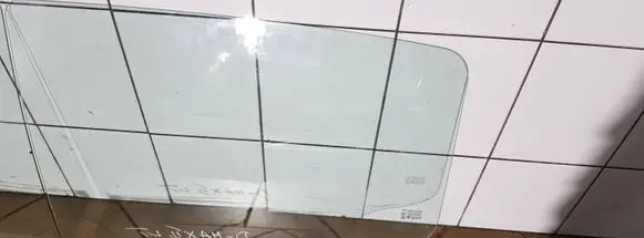 Isuzu D-Max Rear door window glass