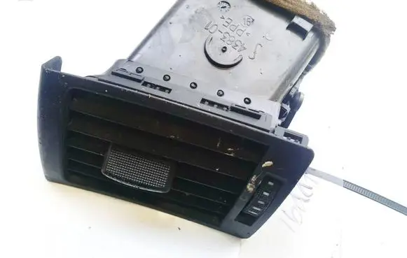 Audi A4 S4 B7 8E 8H Dash center air vent grill 438301 4383-01