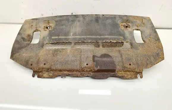 Front bumper skid plate/under tray