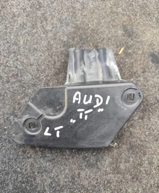 Audi TT Mk1 Rear bumper mounting bracket 8N0807483