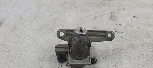 Audi A4 S4 B5 8D Tailgate exterior lock 