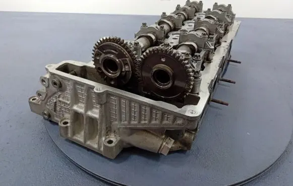 BMW 3 F30 F35 F31 Engine head 8513709