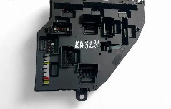 BMW 5 F10 F11 Fuse module 9264923
