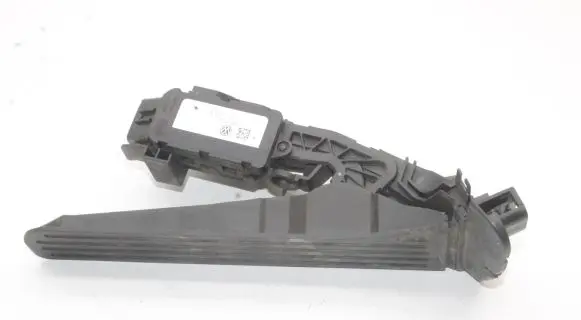 Volkswagen Scirocco Accelerator throttle pedal 1K2721503AE