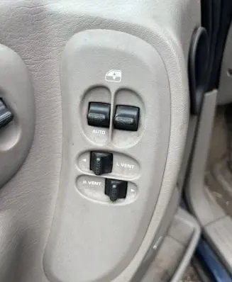 Chrysler Grand Voyager IV Electric window control switch