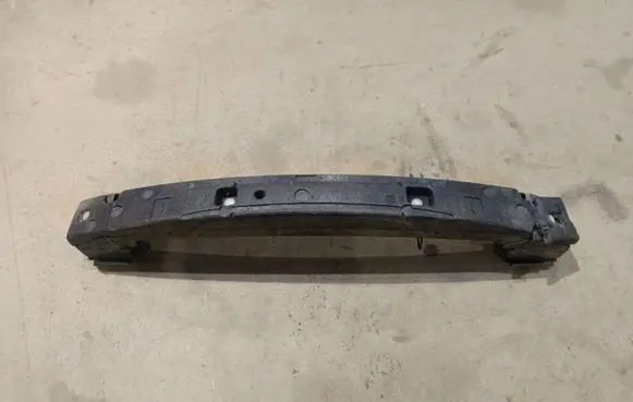 Chrysler Voyager Front bumper cross member