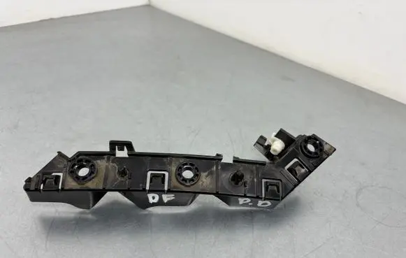 Land Rover Defender Front bumper mounting bracket L8B216F073A
