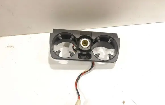 Cup holder front