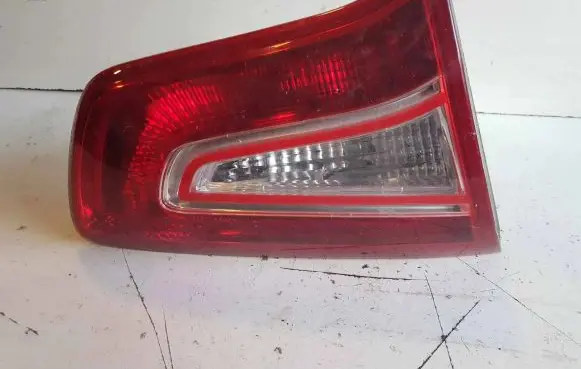 KIA Sportage Tailgate rear/tail lights 924053W0