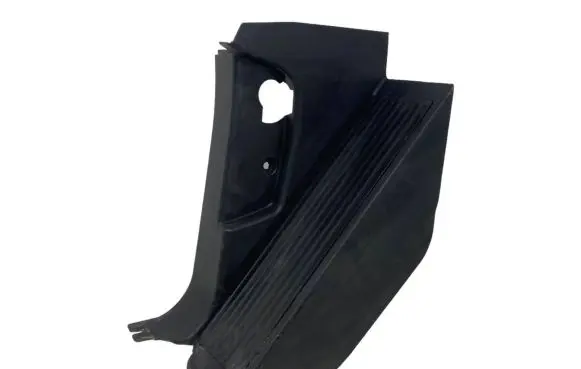 Foot area side trim