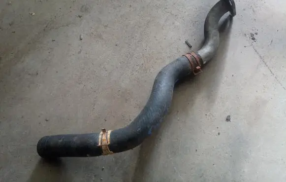 Mitsubishi Outlander Engine coolant pipe/hose