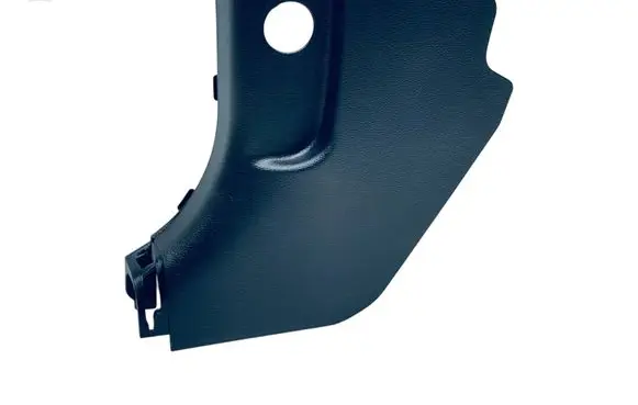 Foot area side trim